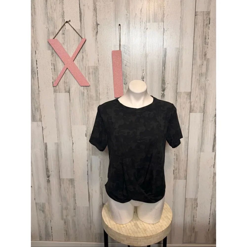 LegEnd Active Black Camo Short Sleeve Athletic Top Women’s XL Stretch Tee NWT